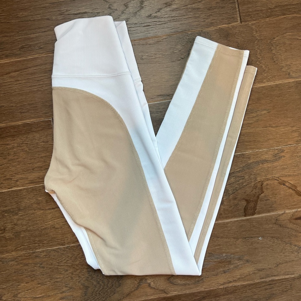 Revolve - Beach Riot - Colorblock Legging - Picture 6 of 6